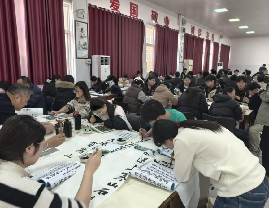 团员先锋显担当、笔墨传承润心田