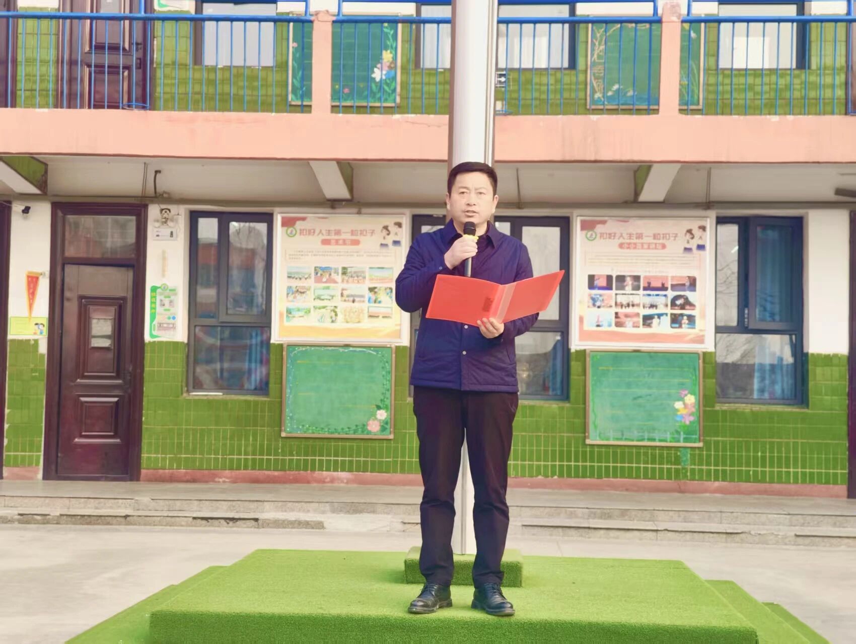 老少同心传薪火  雷锋精神耀中原——虞城县实验小学举行学雷锋活动月启动仪式暨少先